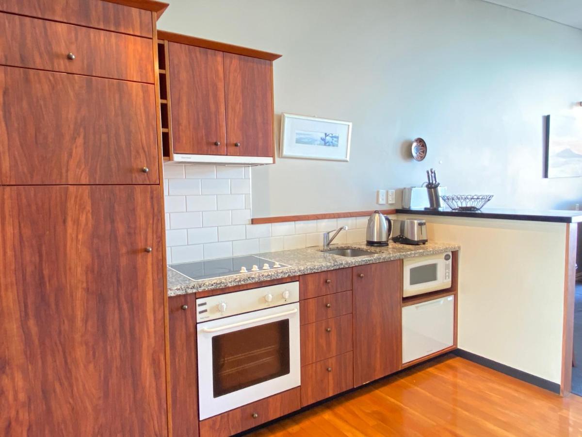Waterfront Seaview Hotel Apartment - Same Building Block As Auckland Hilton ภายนอก รูปภาพ