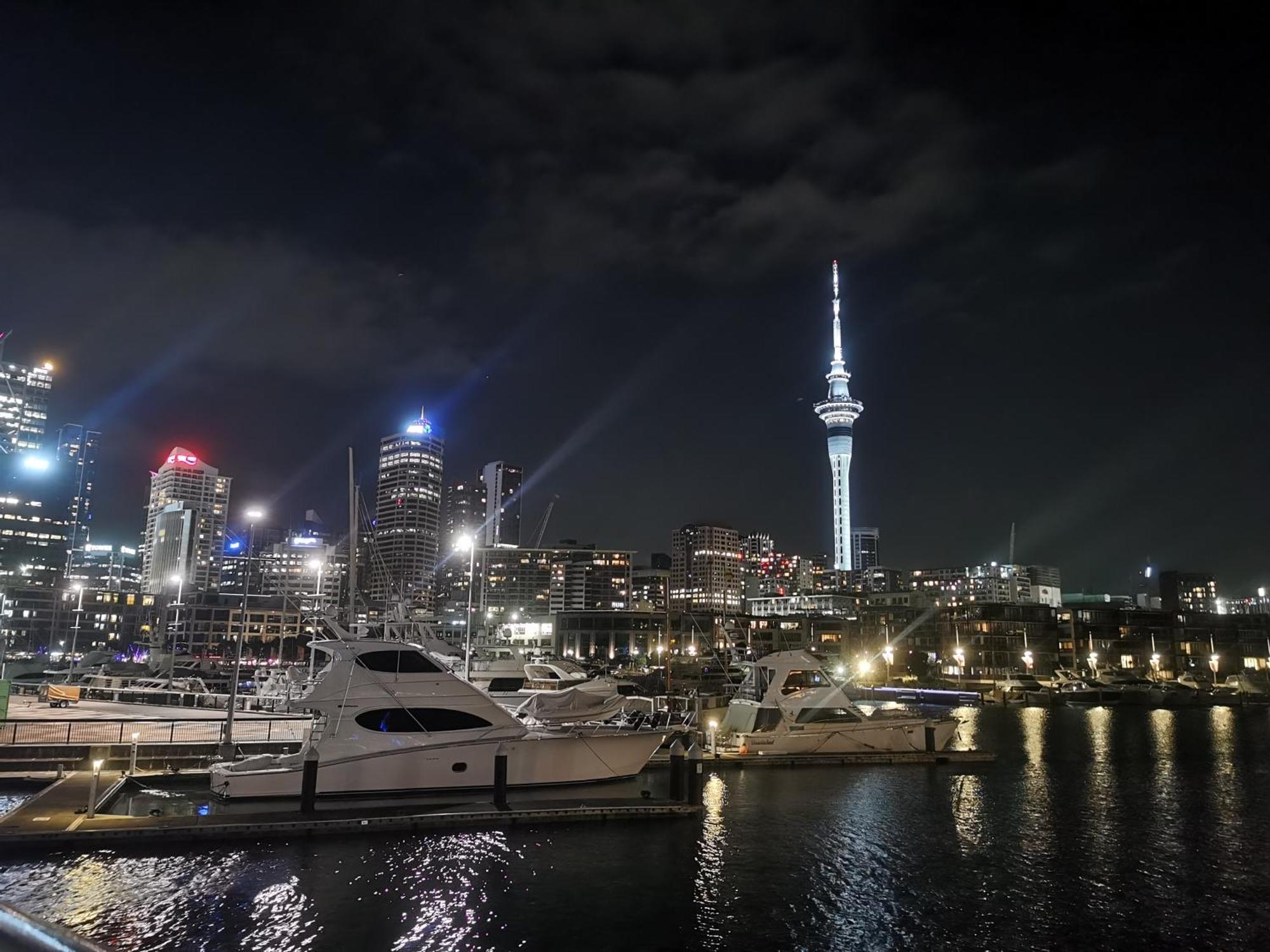 Waterfront Seaview Hotel Apartment - Same Building Block As Auckland Hilton ภายนอก รูปภาพ